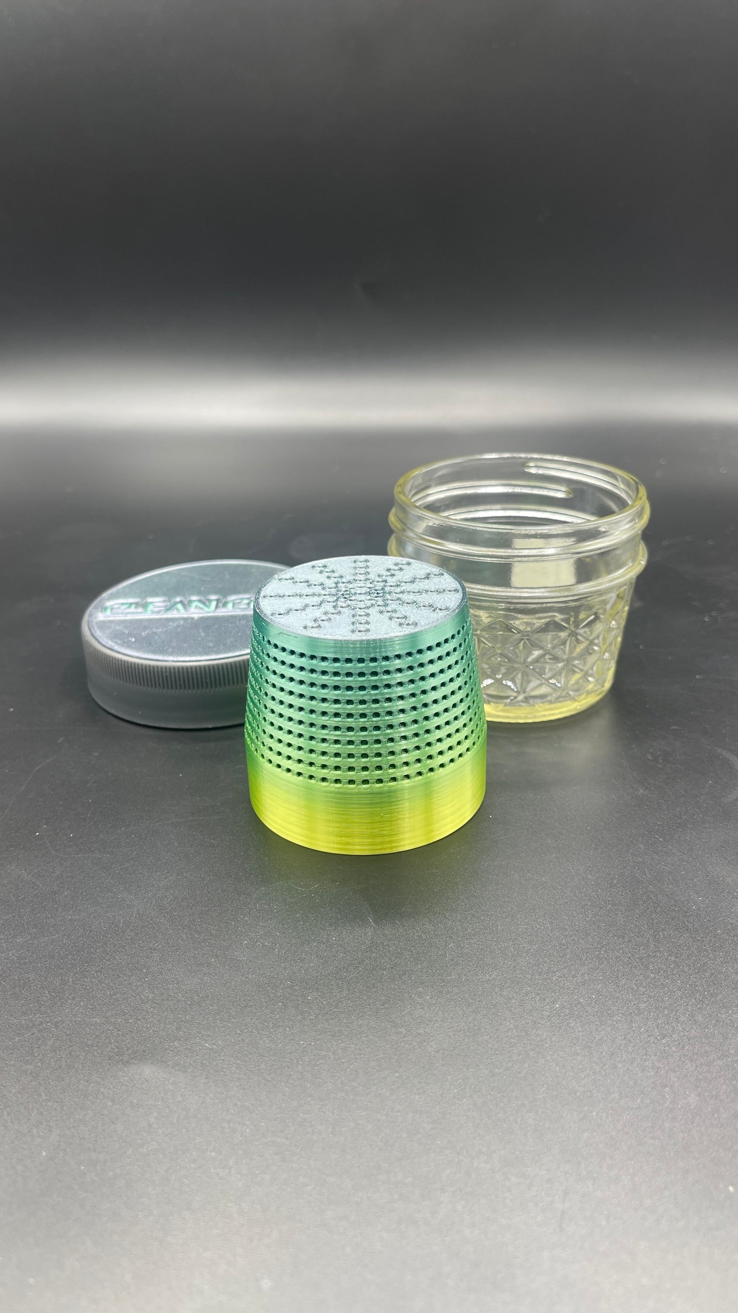Planetary Prints Color Changing Yellow to Green Clean Cup