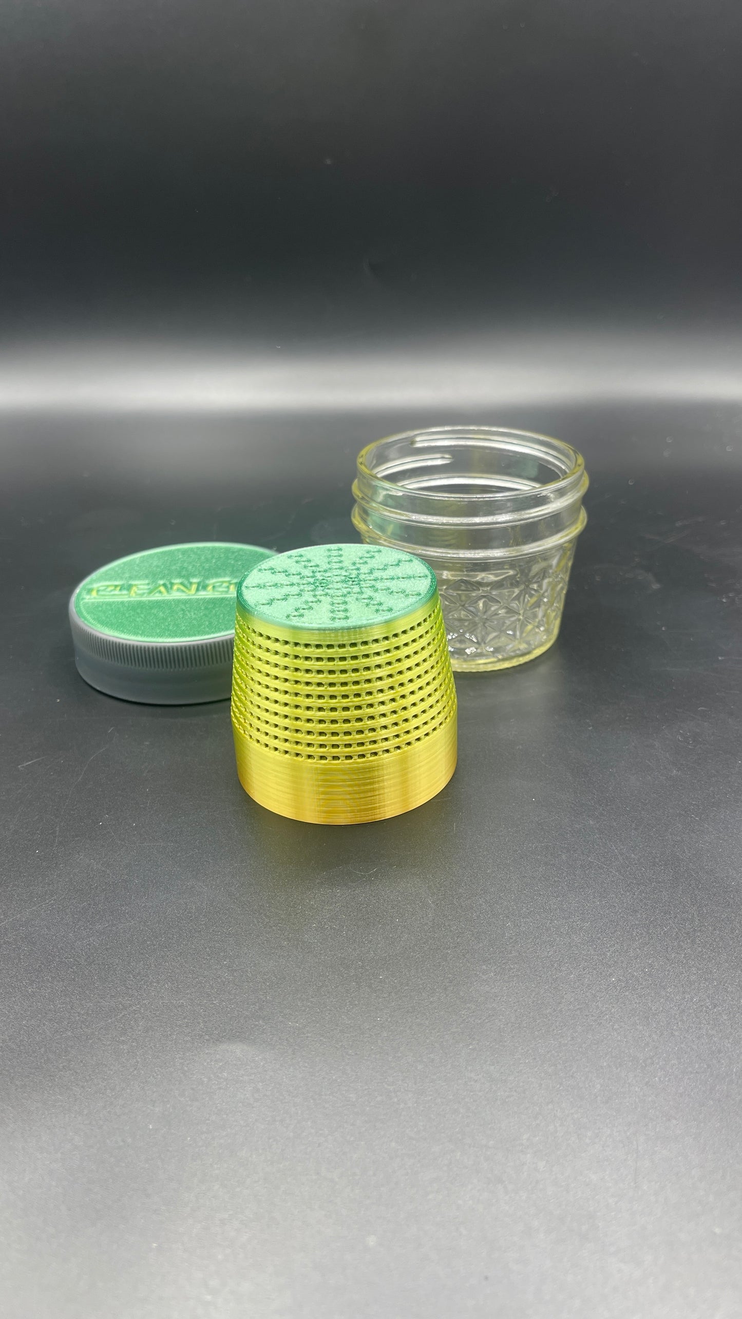 Planetary Prints Color Changing Yellow to Green Clean Cup