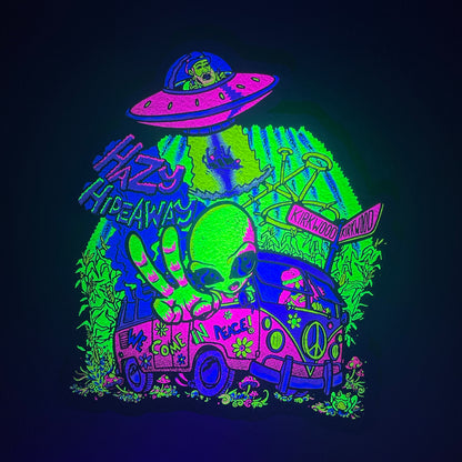 The Hazy Hideaway Alien Hippie Van Moodmat