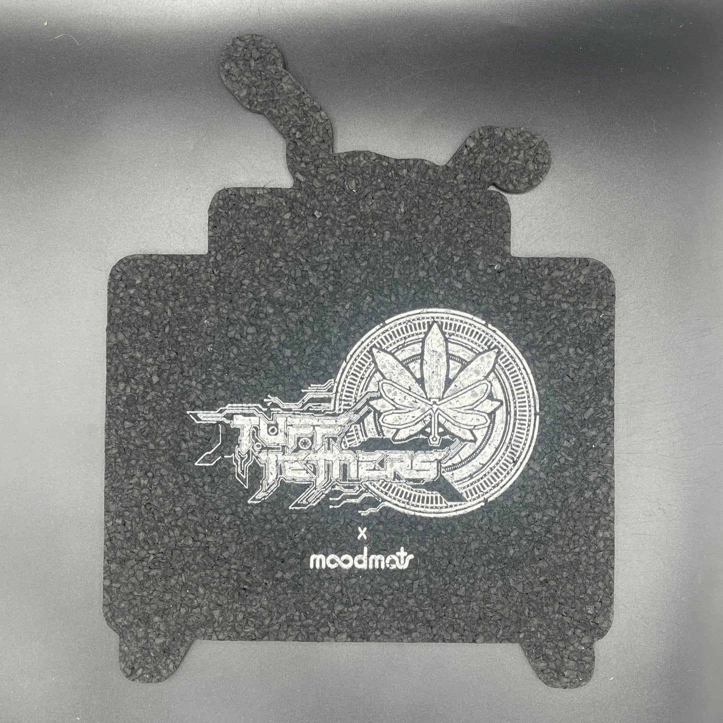 Tuff Tethers Do It For The Hash TV Moodmat
