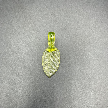 Domepiecer UV Green Blade Leaf Pendant