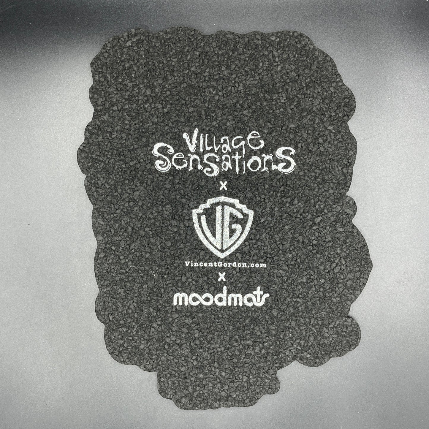 Village Sensations X Vincent Gordon Alien Moodmat