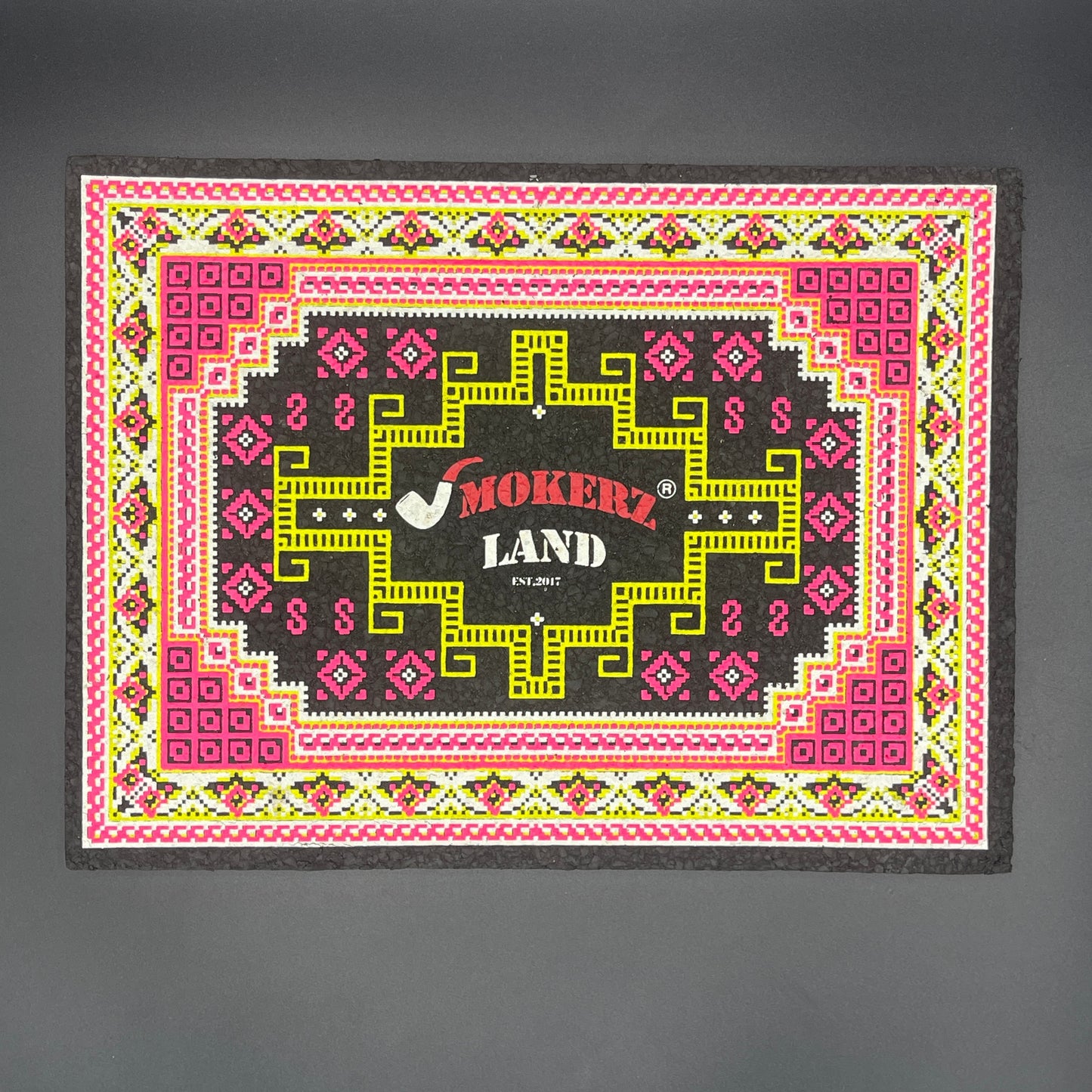 Smokerz Land Pink Bitrug Moodmat